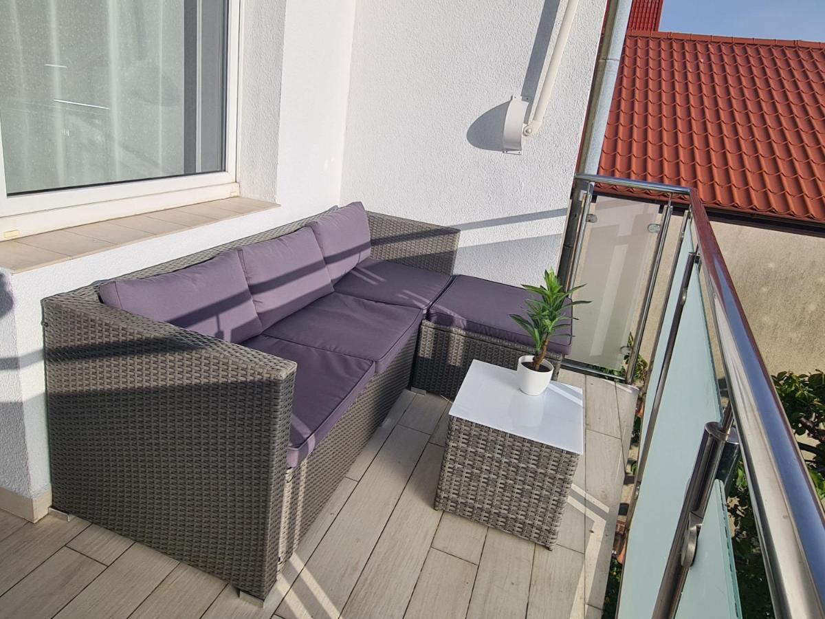 Apartament W Helu Exterior photo